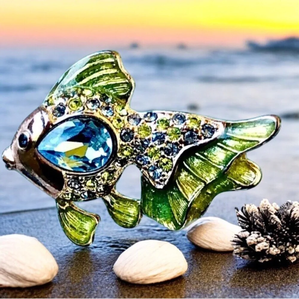Monet Vintage FISH Brooch Enamel & Rhinestones